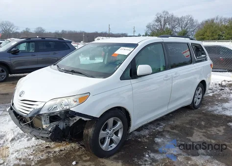 2015 Toyota Sienna Le 8 Passenger из США, поврежденный, VIN 5TDKK3DC5FS616663